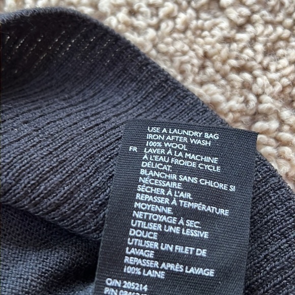 New! Cos medium wool front button cardigan. - Picture 7 of 7